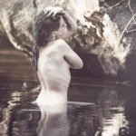 Fotografo artistico Imperia - nudo artistico mano capelli bagnati